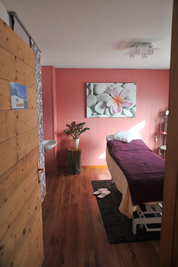 Hotel Le Beausite Saint-Luc Exteriör bild